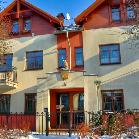 아파트 Apartament Aura *